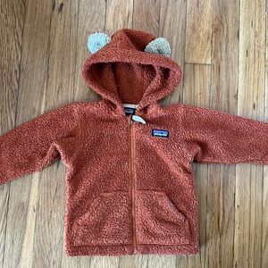 Patagonia sweater 12-18 months